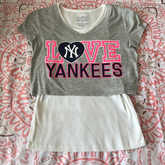 MLB Authentic Girls’ New York Yankees T-Shirt/Crop Top - Picture 1 of 4